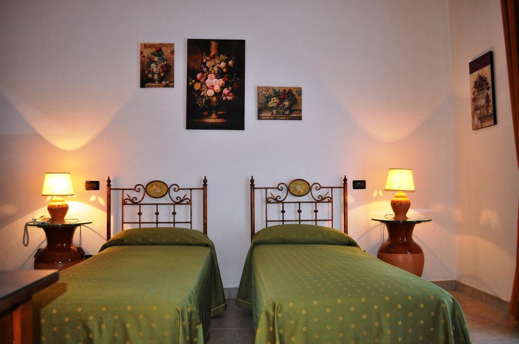 Griko Country Hotel Лечче Номер фото